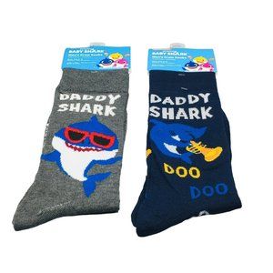 Baby Shark Daddy Shark Men's Crew Shoe Size 6-12 Set of 2